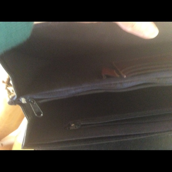 New condition Vintage 1990s WR purse. - Picture 3 of 3